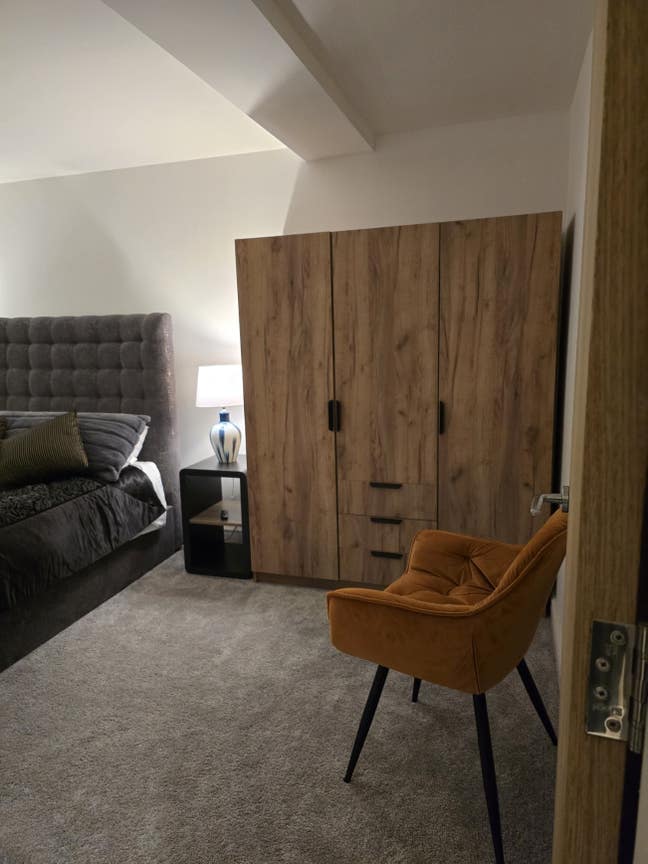 Modern Double Room - £825 pcm (All bills included) Main Photo