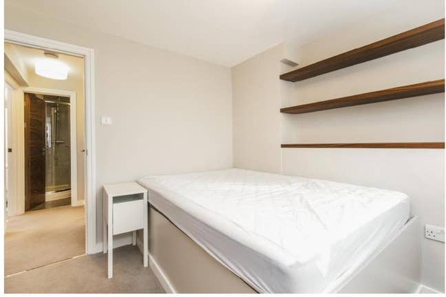 Spacious flat in Holborn - Looking for flatmate Main Photo