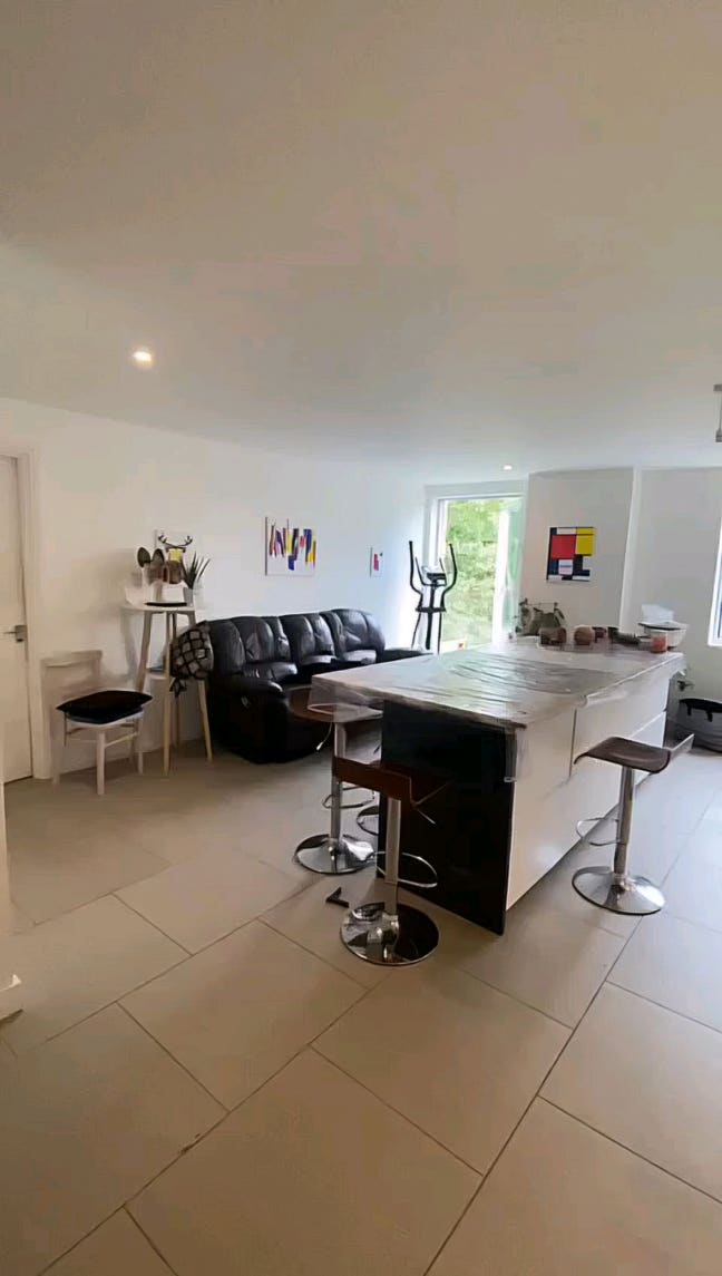 Modern, Bills Included Double Room - £1100 Main Photo