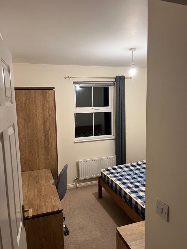 Small Double Room Main Photo