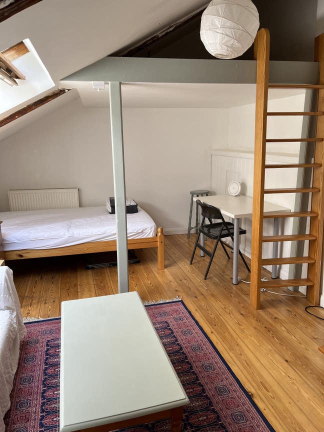 Flat in central Falmouth Main Photo