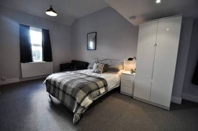 Student Accommodation Fully Furnished All bills in Main Photo