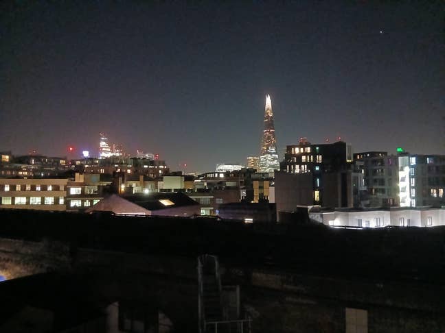 Short term let - Spare room in Southwark Main Photo