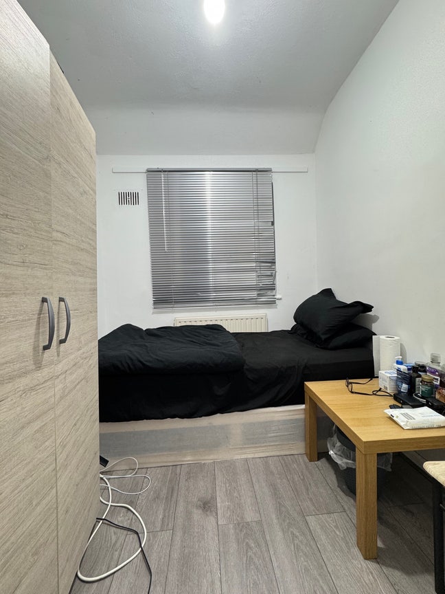 Single bedroom for Muslim Male  Main Photo