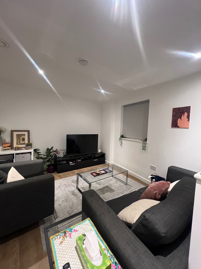 One Bed & seperate bathroom near Canary Wharf Main Photo