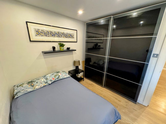 Double room w desk in Canary Wharf Main Photo