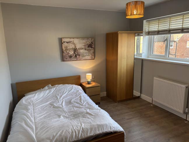 Studio and large double rooms in NE10 Gateshead Main Photo