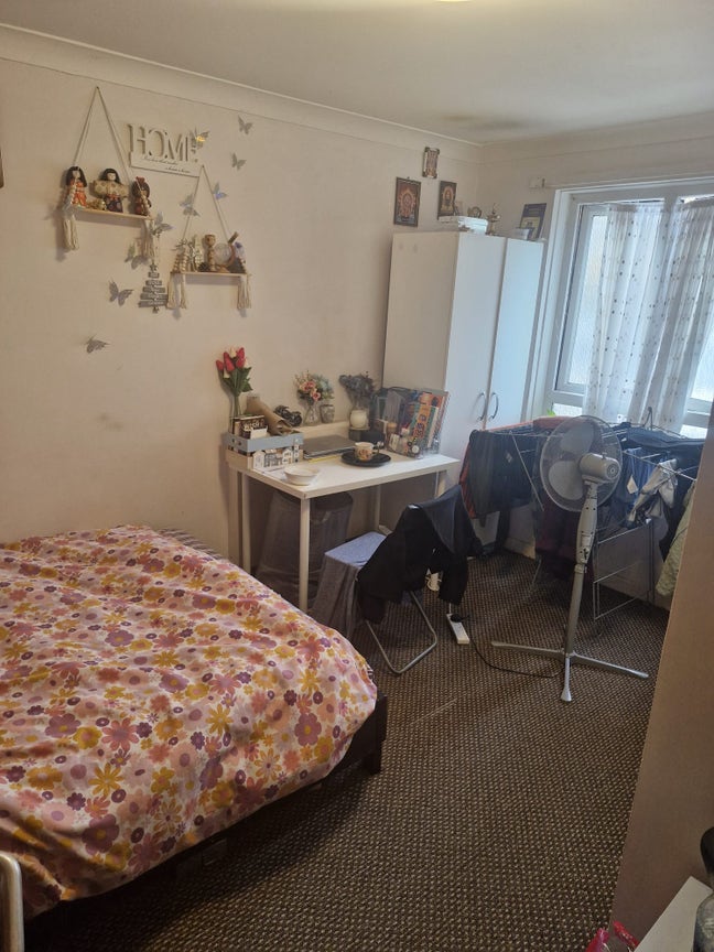 Double Room Available  Main Photo