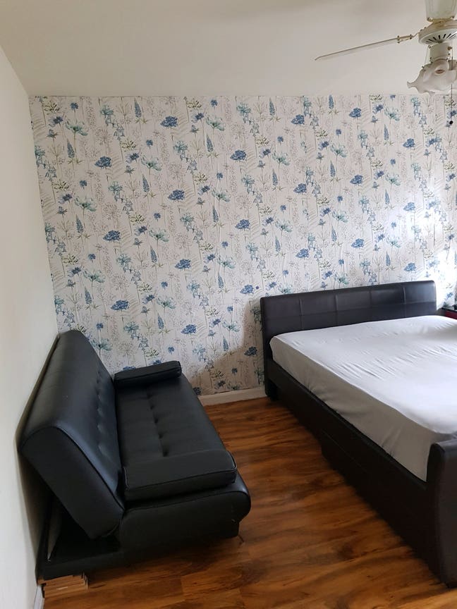 A masterbedroom available in Hayes  Main Photo