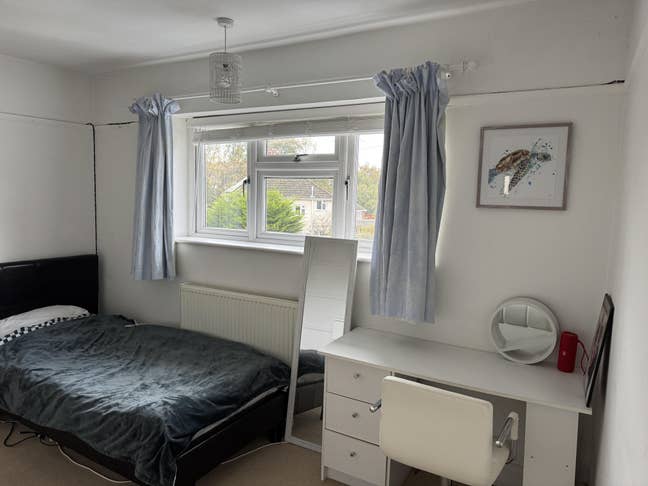 Student Large Double room near Uni Arts Bmth Main Photo