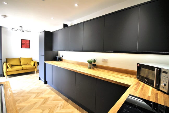 🌿Private En-Suite Room 5-Bed House Share♥️ Main Photo