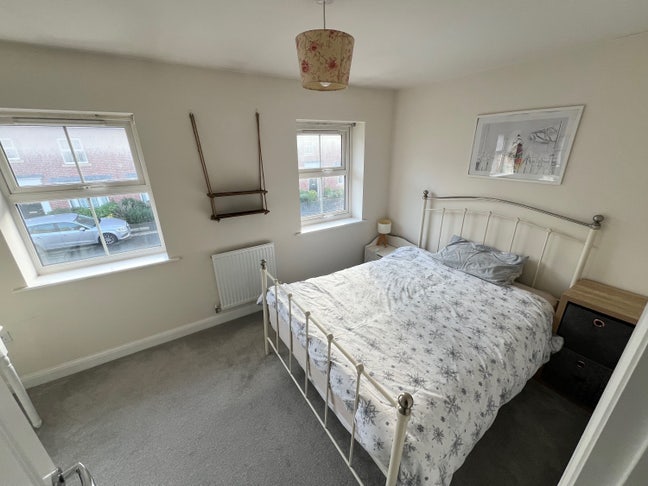 Looking for lodger in lovely new build property  Main Photo