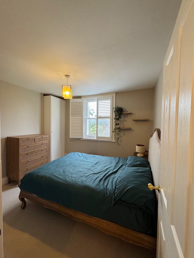 Double room in lovely flat in Blackheath  Main Photo