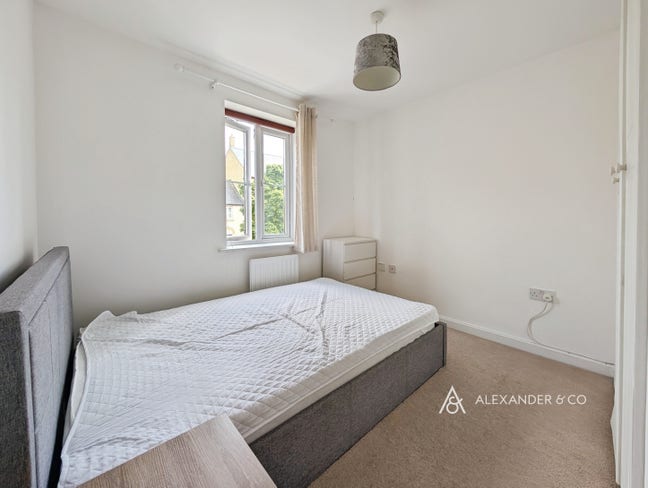 All Bills Included - Near Bicester Village Main Photo