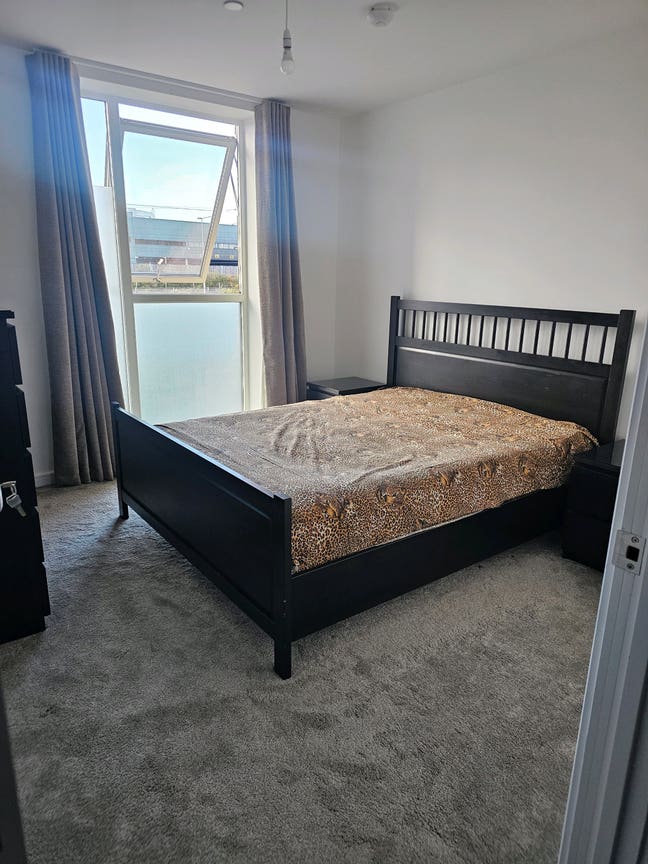 Ensuite Double Rooms Available in Modern Apartment Main Photo