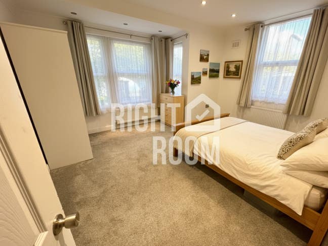 Double Room - Walthamstow January Available Main Photo