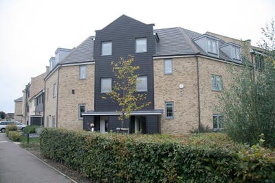 Ensuite Double Room Available in CB4 (30G1) Main Photo