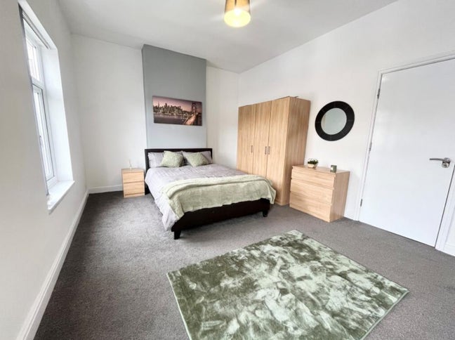 Liverpool Street / Shoreditch / Aldgate East  area Main Photo