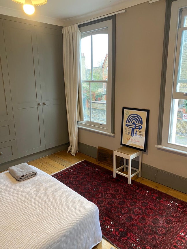 Sublet right next to Victoria Park  Main Photo