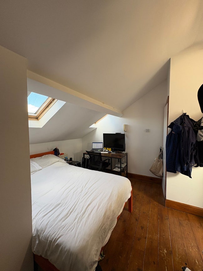 Double En-suite room in Stoke Newington Flat Main Photo