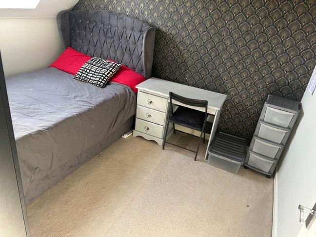 Beautiful Spacious double Room in Ashford  Main Photo