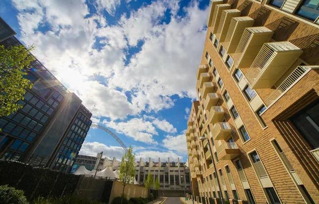 ✨ Spacious Two-Bedroom, Two-Bathroom Flat – Room A Main Photo