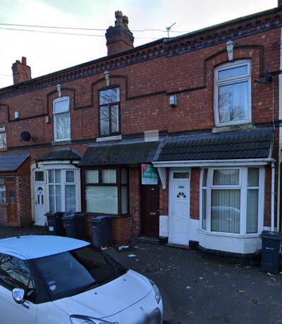 Uc Rooms Available (B9)(Other Locations Available) Main Photo