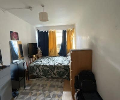 Guardianship Property Available in Chalk Farm Main Photo