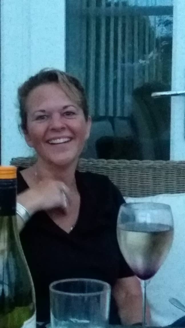 Young fifties female seeks dbl room in Hertford  Main Photo