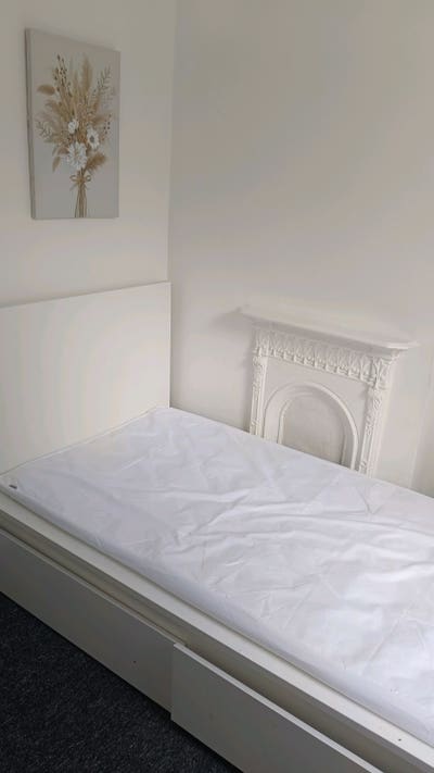 Single room Main Photo