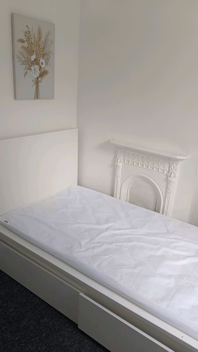 Single room Main Photo