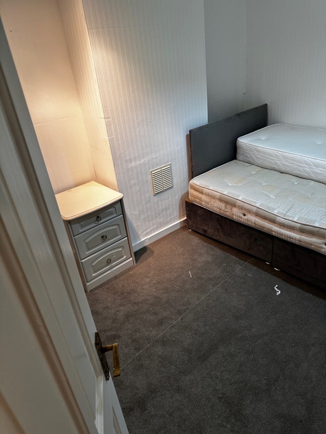 Double room available  Main Photo