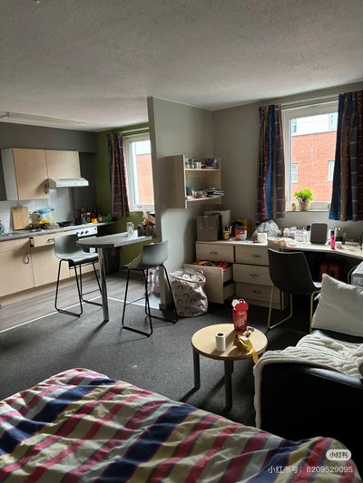 Urgent Sublet: Studio in Manchester City Centre Main Photo