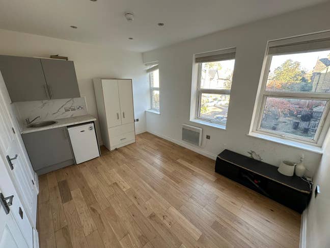 DSS-Studio Flat Available in Crystal Palace SE20 Main Photo