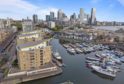 Your Dream Home 6 Minutes to the City! January  Main Photo