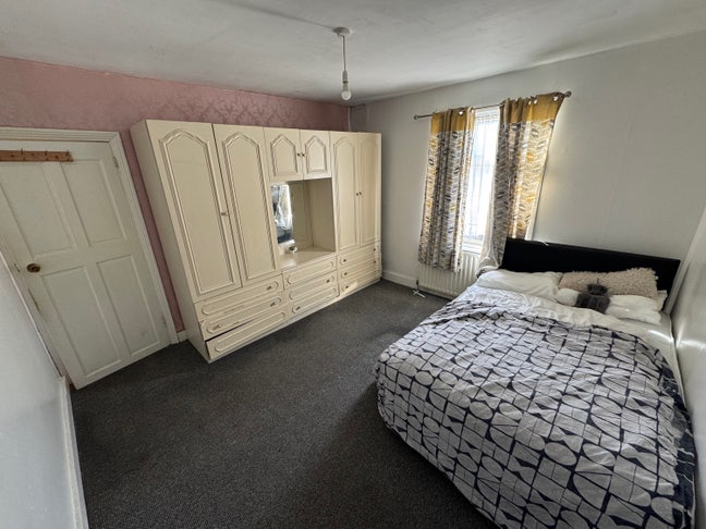 Double Room  £650 Month Main Photo