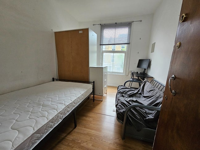 Flat 5 - Bryantwood Road to rent Main Photo
