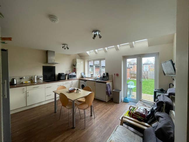 Ensuite Room and Double room In Luxury House Main Photo