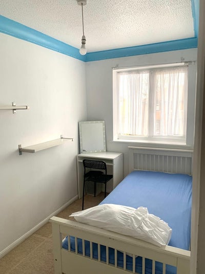Spacious single room for rent  Main Photo