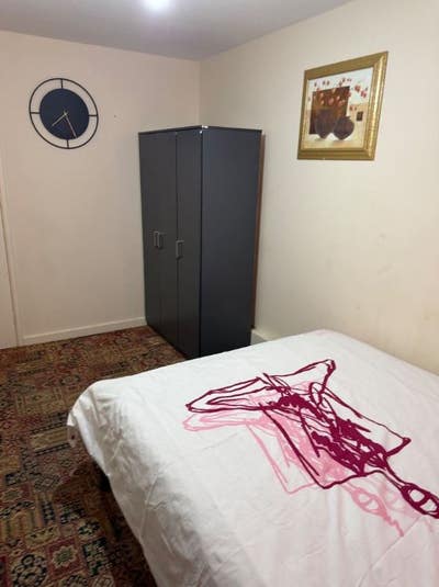 Spacious & Cosy Double Room for Rent in IG8 7BA Main Photo