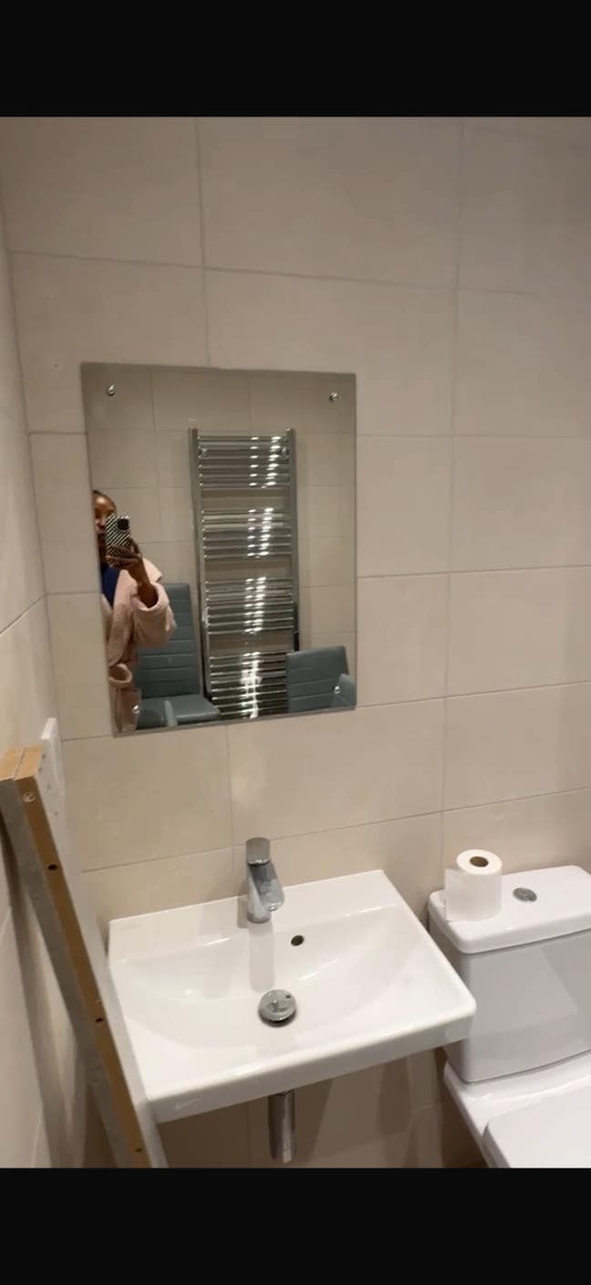 Beautiful Spacious Room (No live IN Landlord) Main Photo