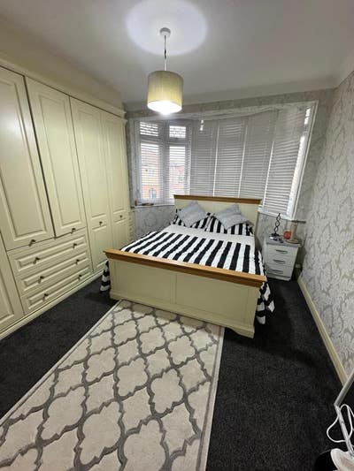 Spacious & Cosy Double Room for Rent in IG3 9BJ Main Photo