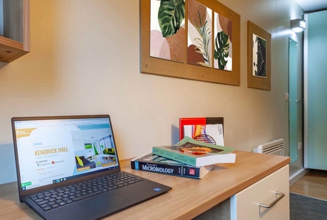 Premium En Suite Kendrick Hall Main Photo