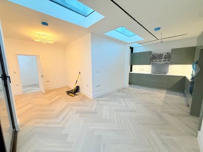 BRAND NEW 4 en suite bedrooms in Hammersmith, W6 Main Photo