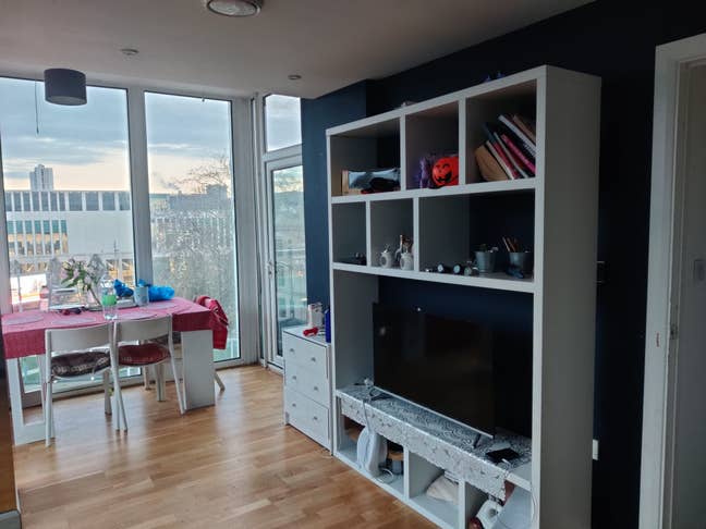 Double Room in a 2 BHK Flat Main Photo