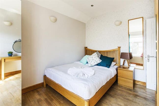 Very Good Size Rooms Close to Kings Cross  Main Photo
