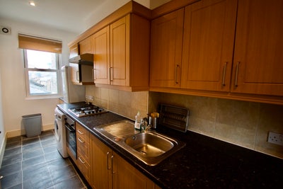 3 Bed Flat Brixton Road  Main Photo