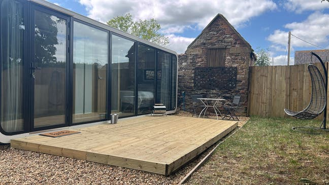 Self contained Pod Unit Main Photo