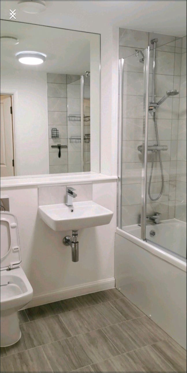 Room for rent Main Photo