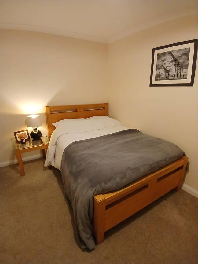 Bright double rooms – 10min to Elizabeth Line Main Photo